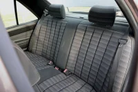 Mercedes-Benz 190 W201 2.0 90kW thumbnail