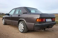 Mercedes-Benz 190 W201 2.0 90kW thumbnail