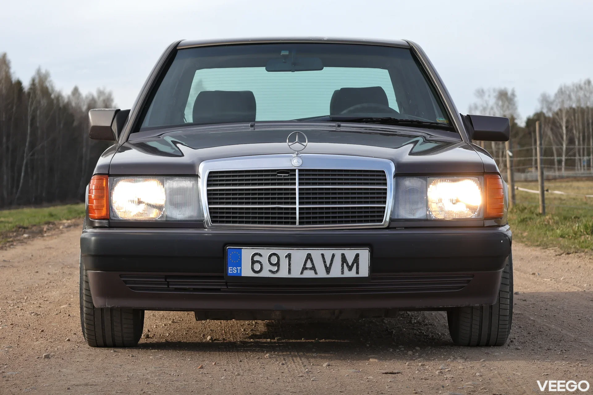 Mercedes-Benz 190 W201 2.0 90kW