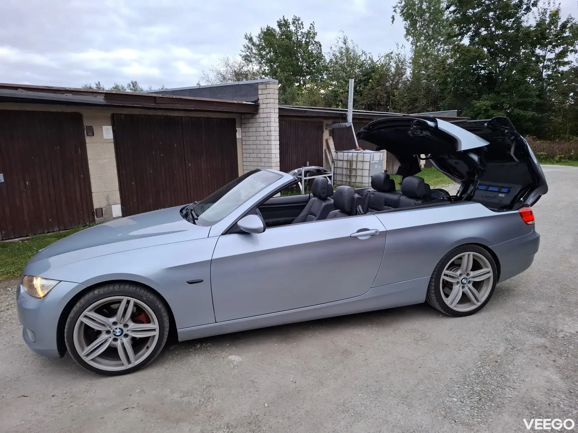 BMW 325 3.0 145kW