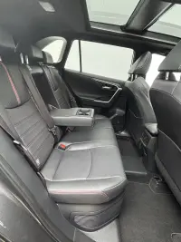 Toyota RAV4 Plug-in Hybrid 2.5 136kW thumbnail