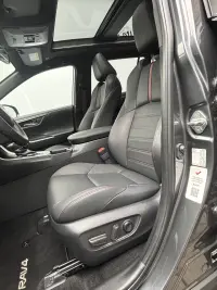 Toyota RAV4 Plug-in Hybrid 2.5 136kW thumbnail