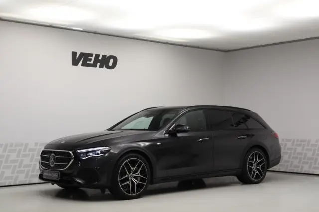 Image of Mercedes-Benz E300 de 4Matic All Terrain Plug in Hybrid 2 145kW