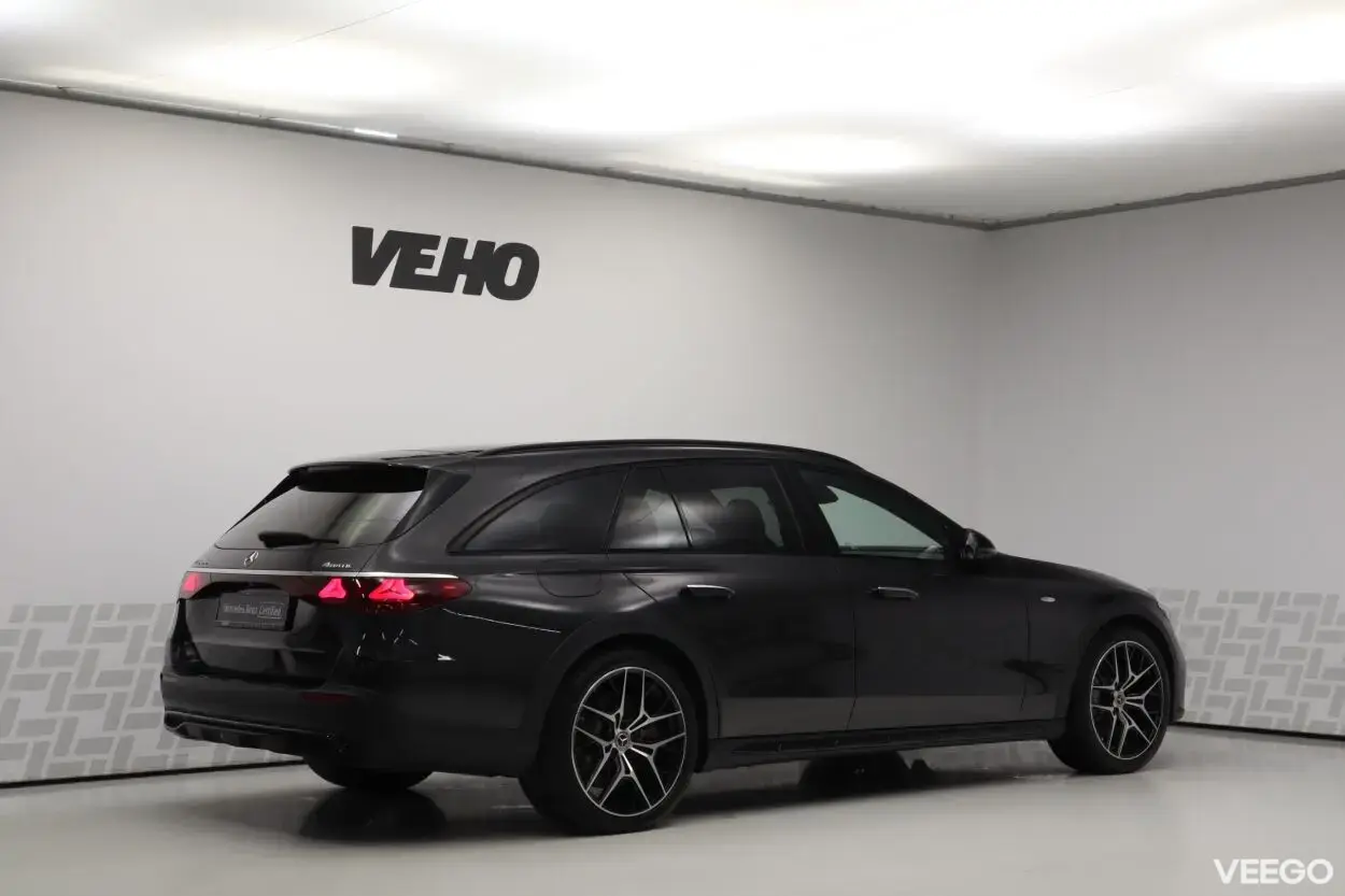 Mercedes-Benz E300 de 4Matic All Terrain Plug in Hybrid 2 145kW