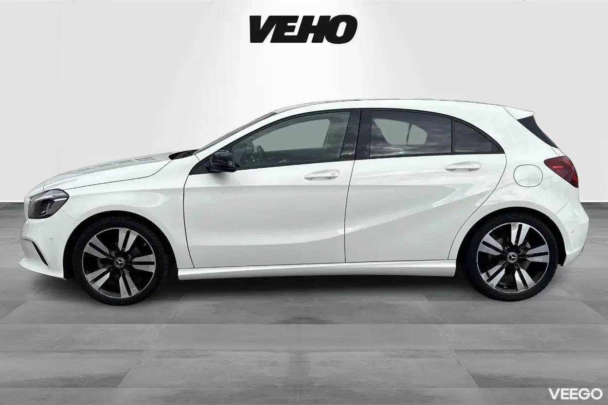 Mercedes-Benz A180 1.5 80kW
