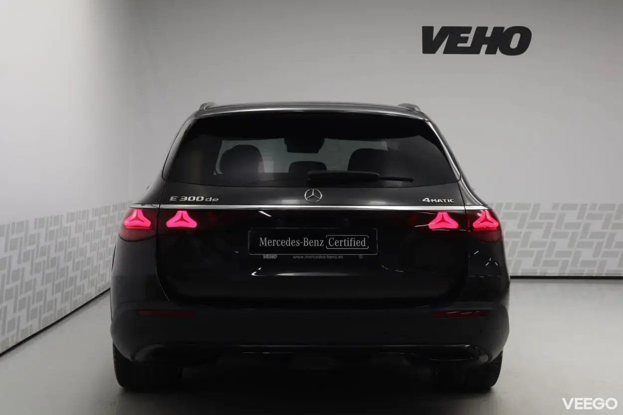 Mercedes-Benz E300 de 4Matic All Terrain Plug in Hybrid 2 145kW