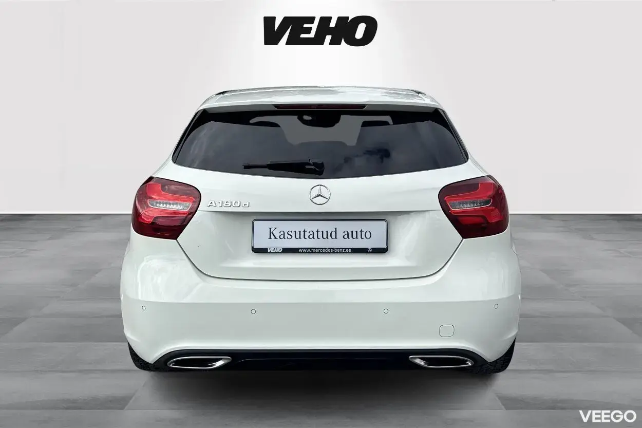 Mercedes-Benz A180 1.5 80kW