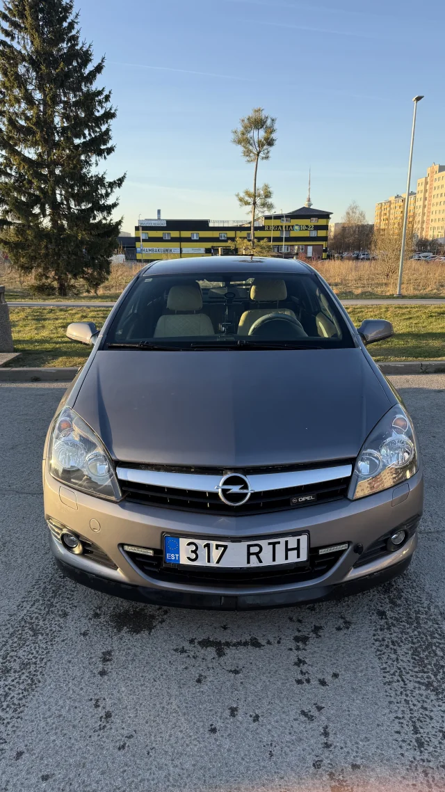 Image of Opel Astra Coupe Opel Astra GTC Coupe 1.9 88kW