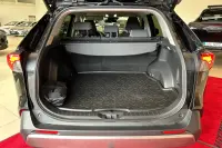 Toyota RAV4 Luxury Hybrid 2.5 131kW thumbnail