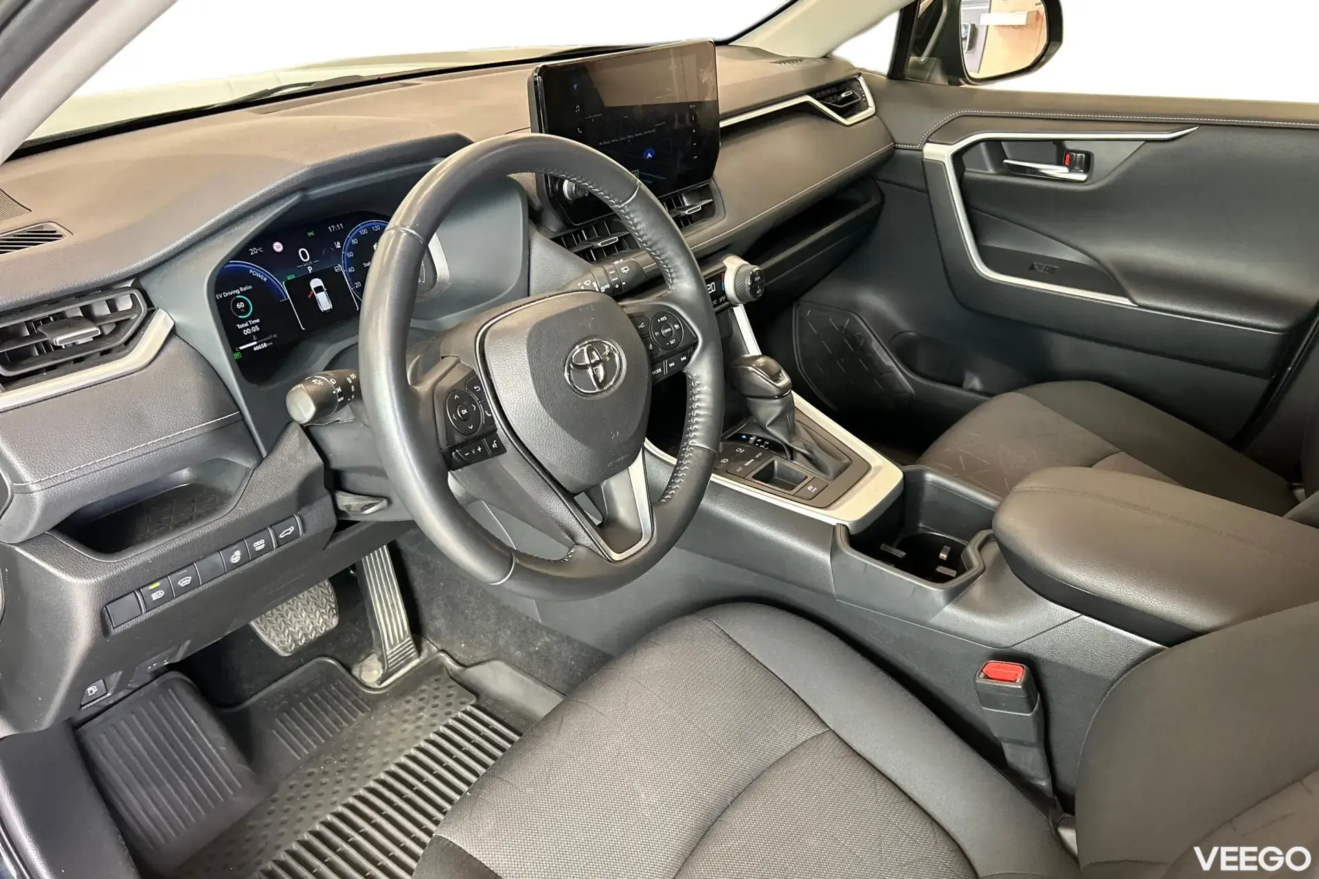 Toyota RAV4 Luxury Hybrid 2.5 131kW