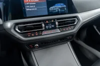 BMW 318 i Advantage 2 115kW thumbnail