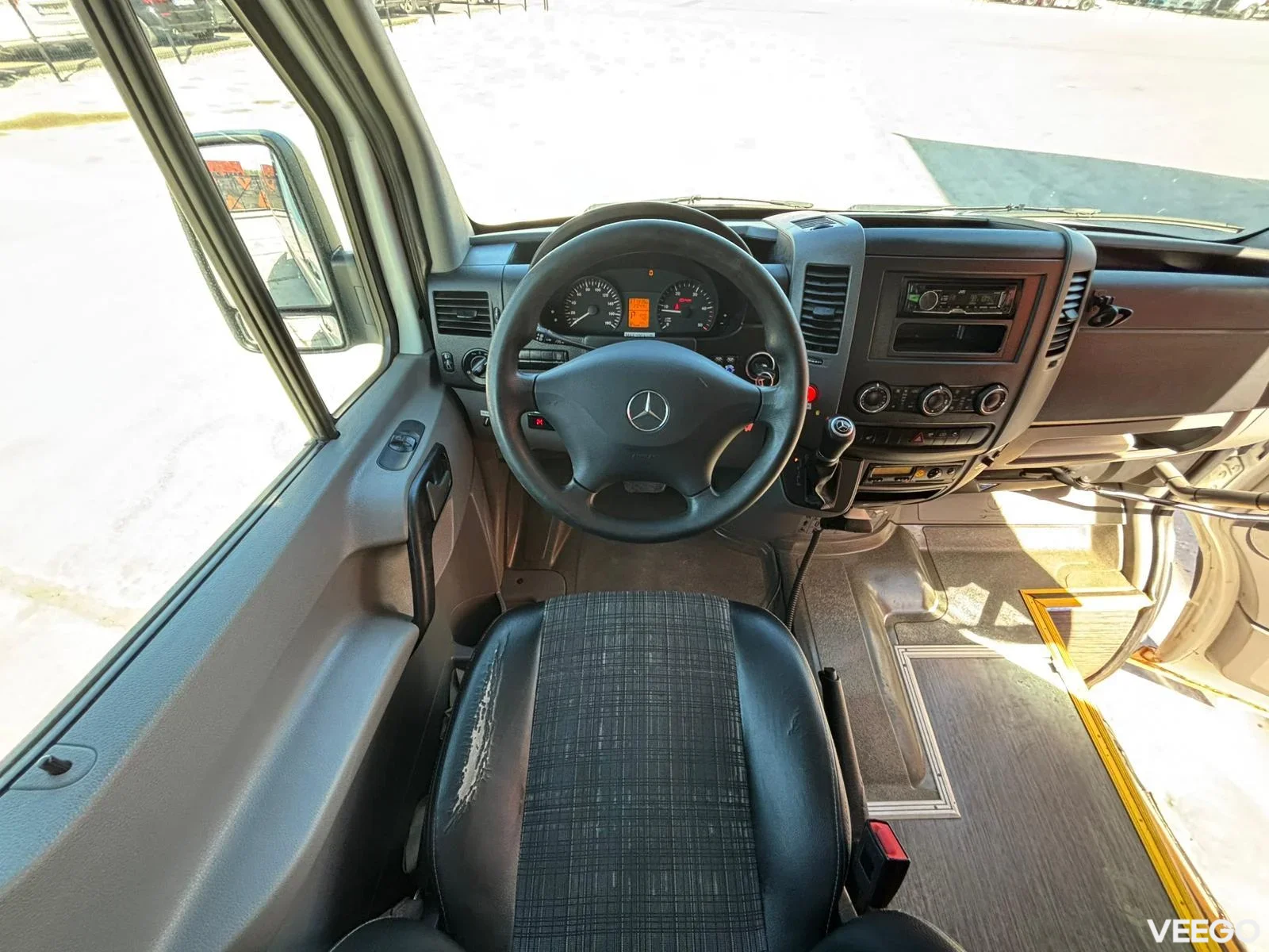 Mercedes-Benz SPRINTER 516 CDI 22 SEATS / AC 160kW