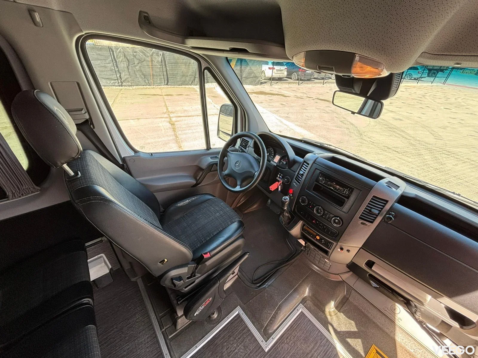 Mercedes-Benz SPRINTER 516 CDI 22 SEATS / AC 160kW