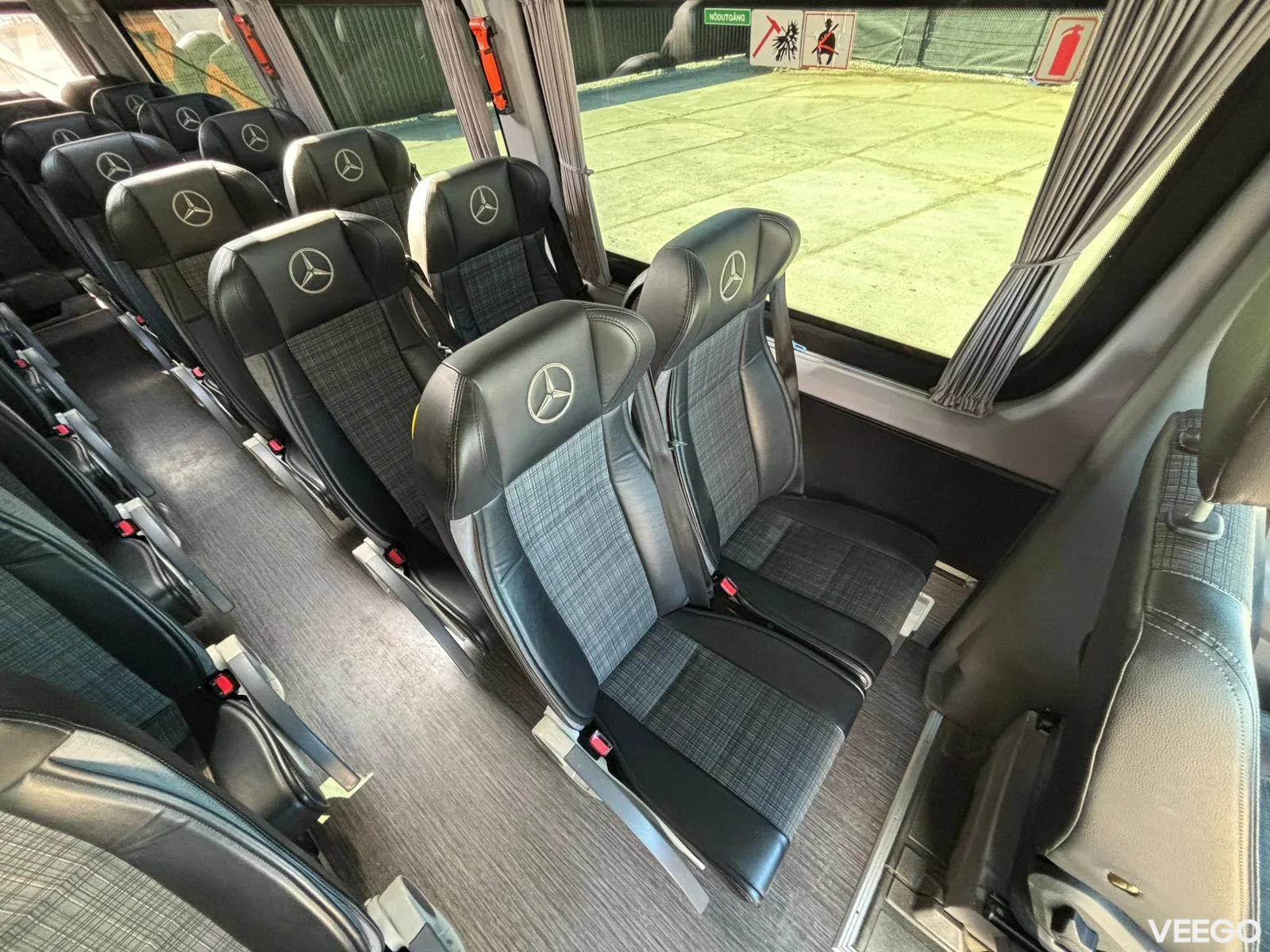 Mercedes-Benz SPRINTER 516 CDI 22 SEATS / AC 160kW