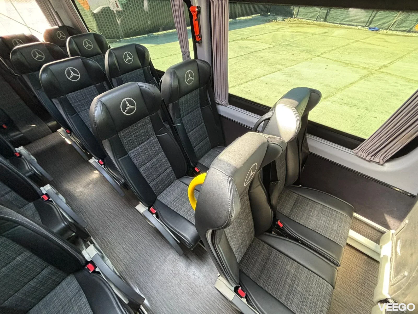 Mercedes-Benz SPRINTER 516 CDI 22 SEATS / AC 160kW