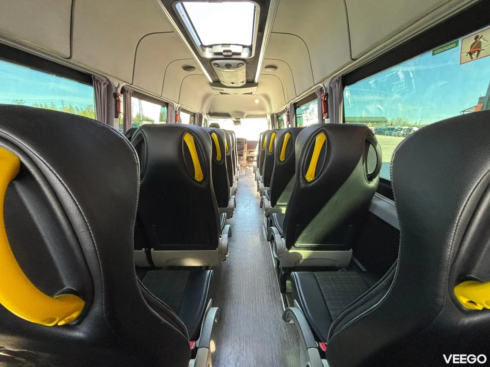 Mercedes-Benz SPRINTER 516 CDI 22 SEATS / AC 160kW