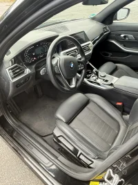 BMW 320 thumbnail
