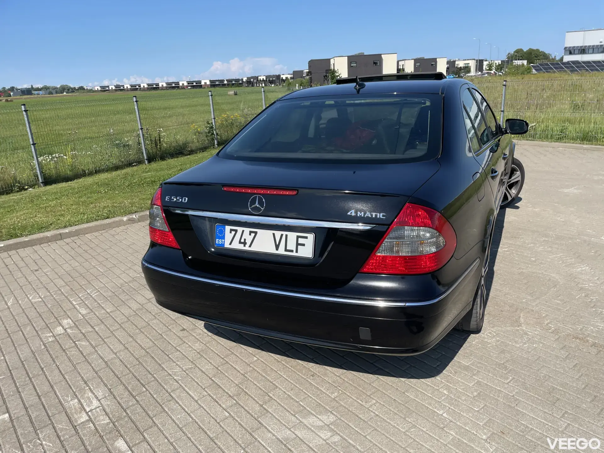 Mercedes-Benz E550 E550 5.5 285kW