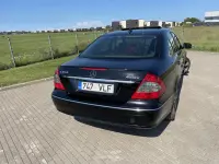 Mercedes-Benz E550 E550 5.5 285kW thumbnail