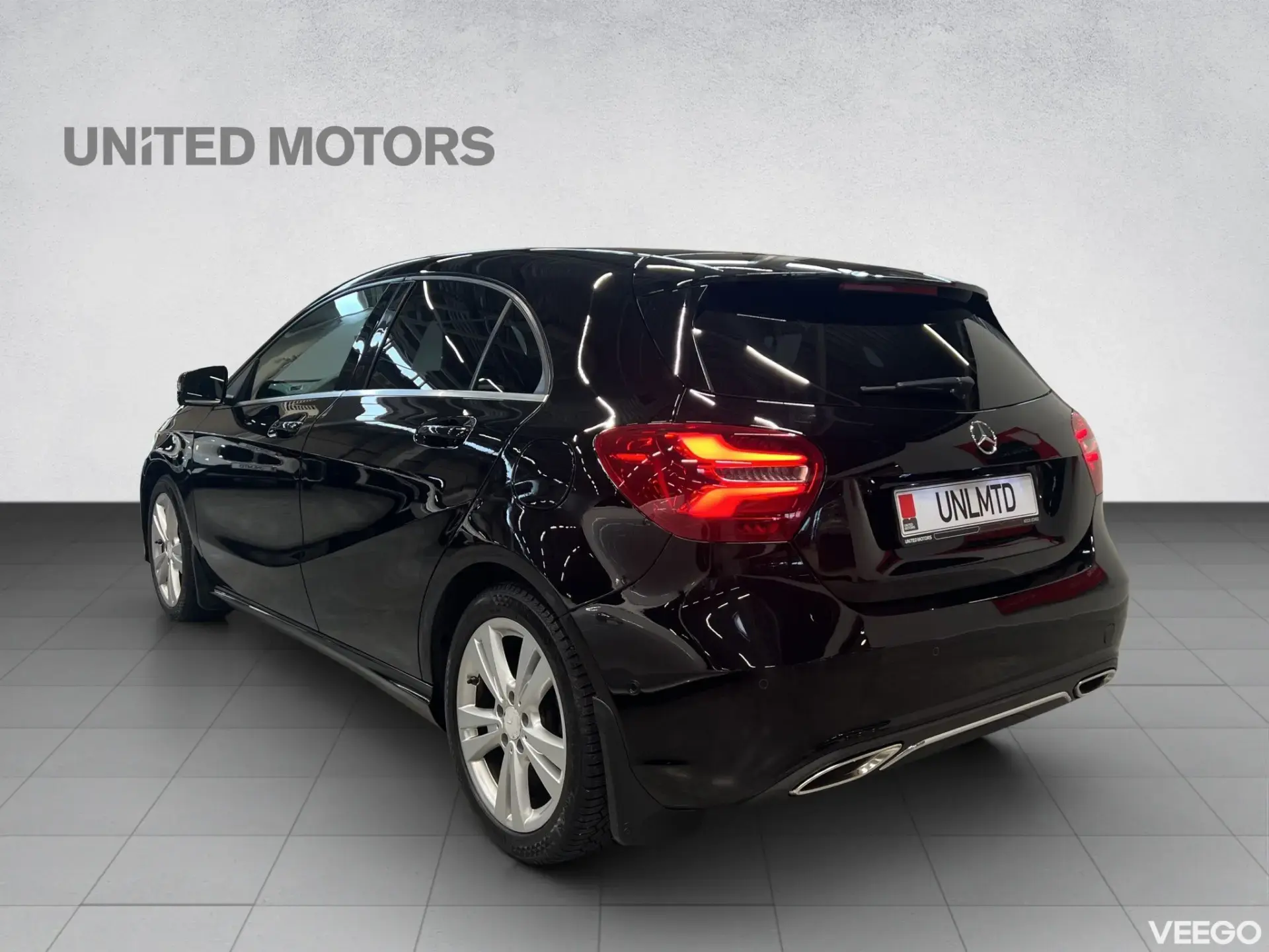Mercedes-Benz A200 - 115kW