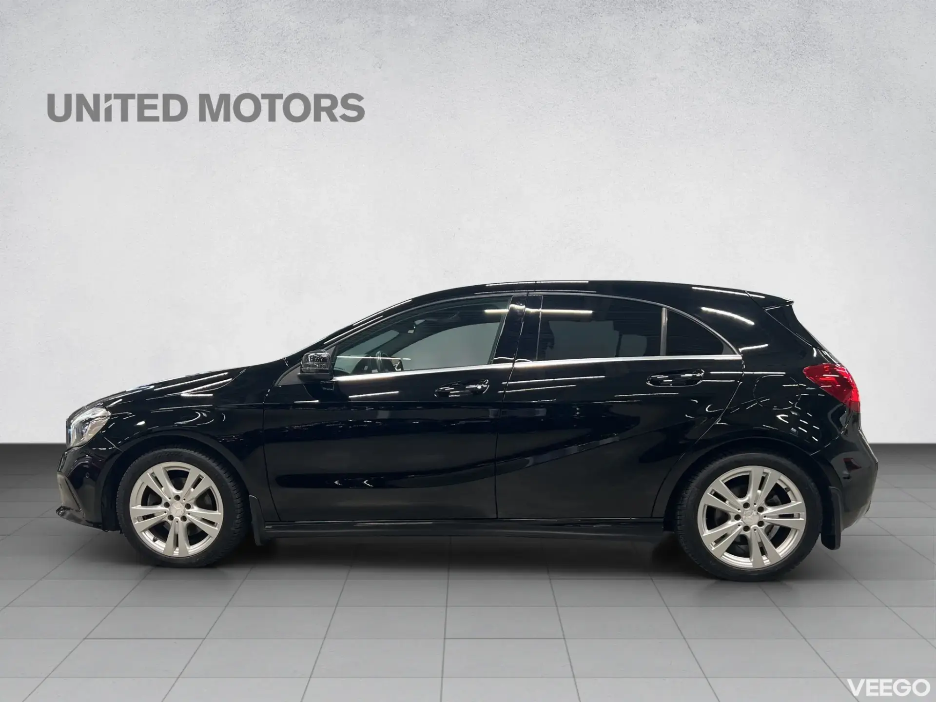 Mercedes-Benz A200 - 115kW
