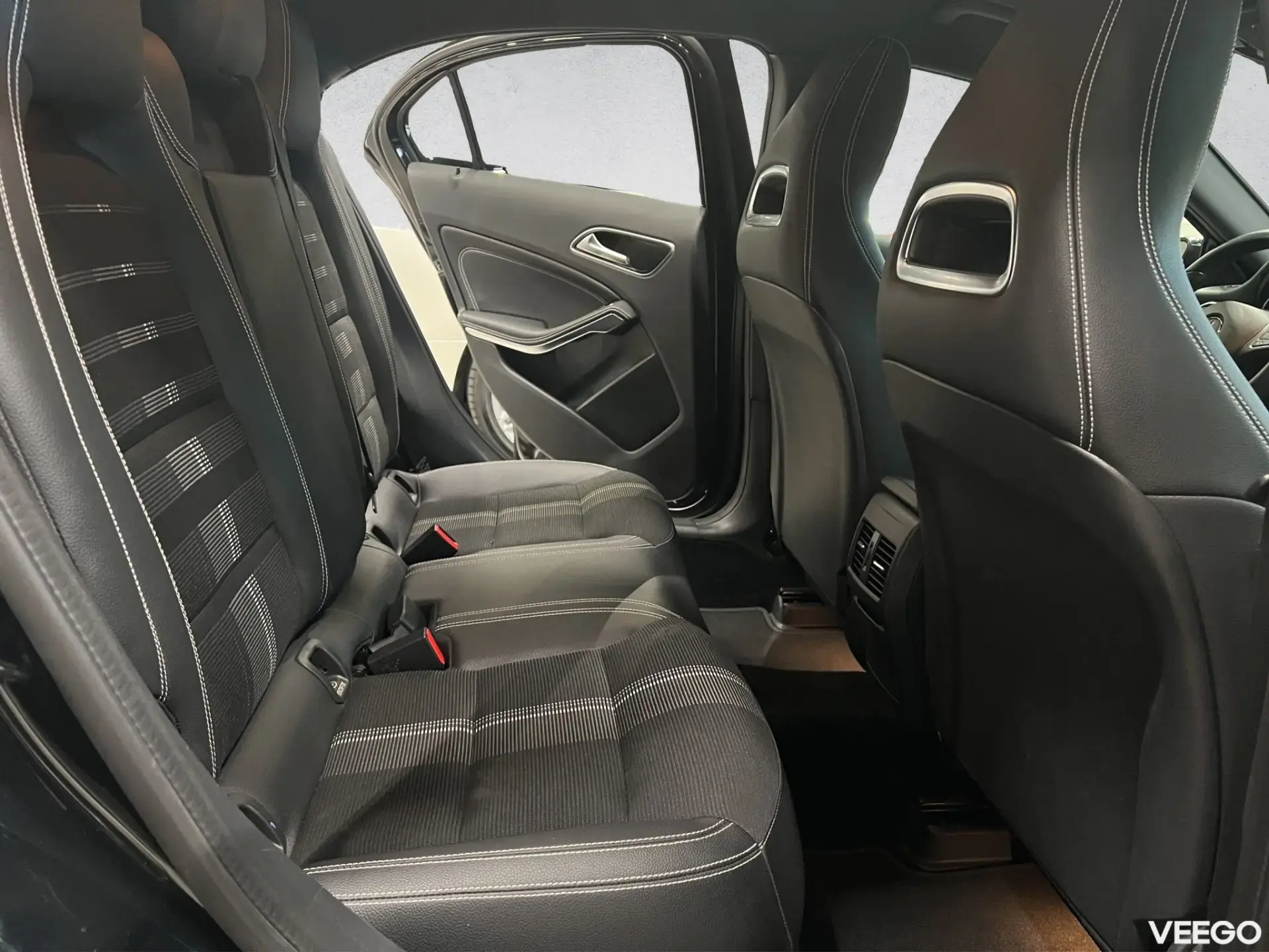 Mercedes-Benz A200 - 115kW