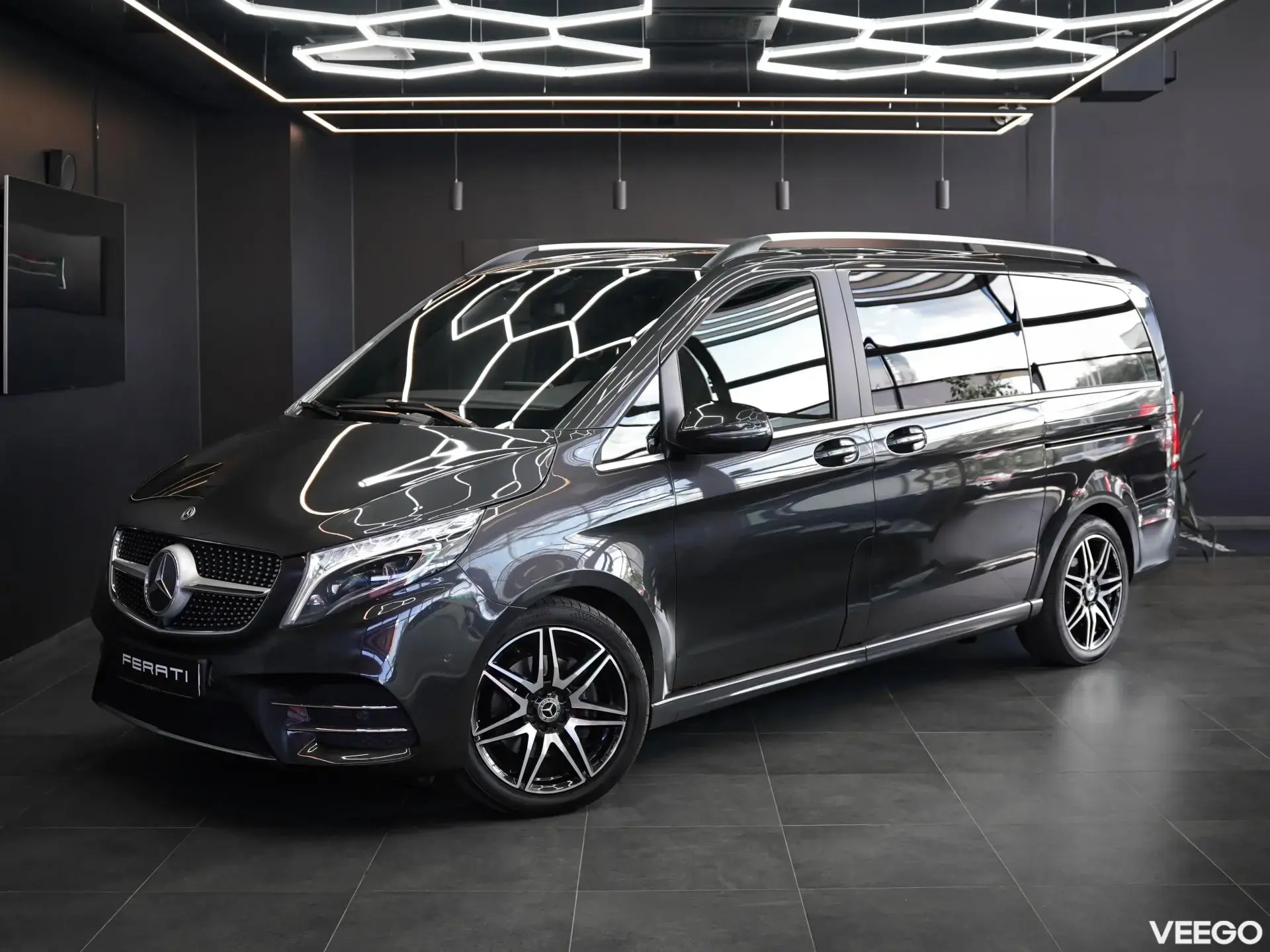 Mercedes-Benz V300 2.0 174kW
