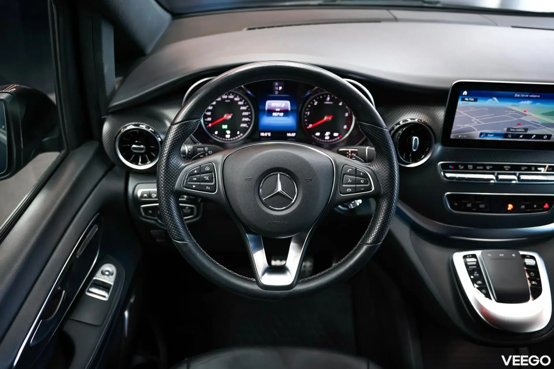 Mercedes-Benz V300 2.0 174kW