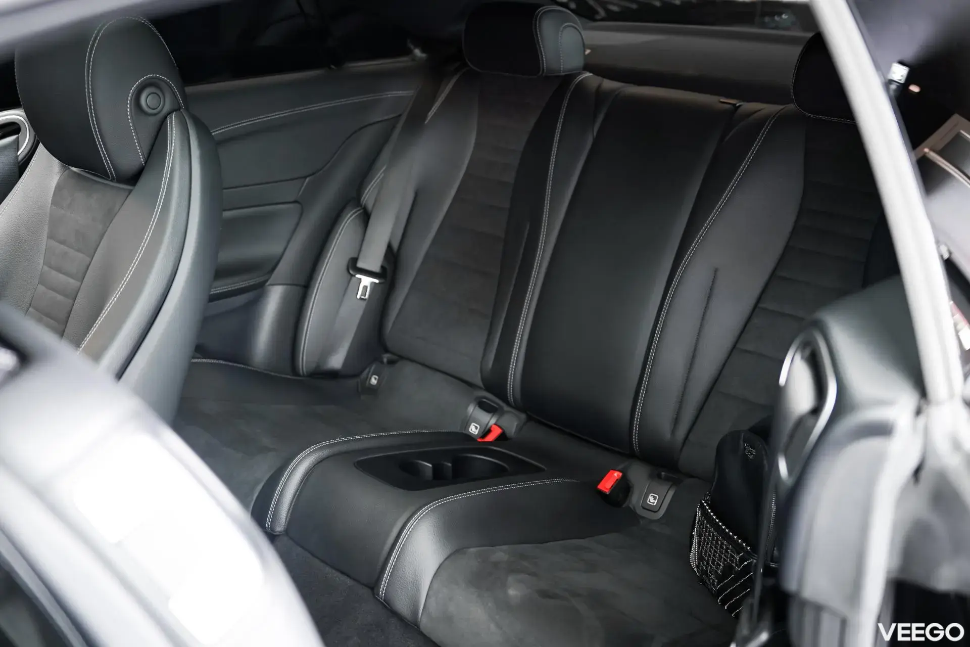 Mercedes-Benz E200 2.0 145kW