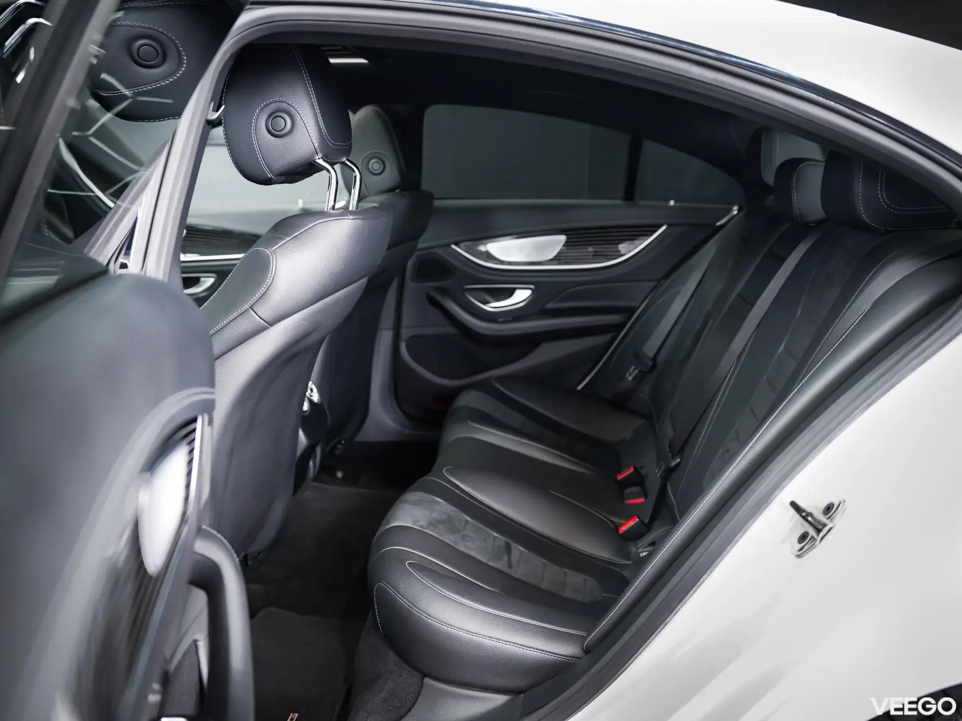 Mercedes-Benz CLS350 2.0 220kW