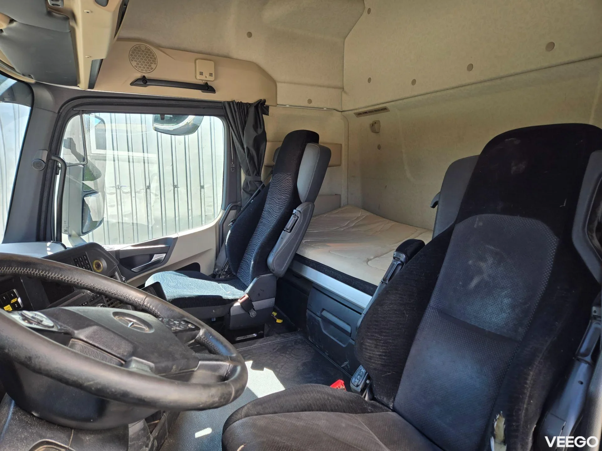 Mercedes-Benz ACTROS 2551LS 6X2 375kW
