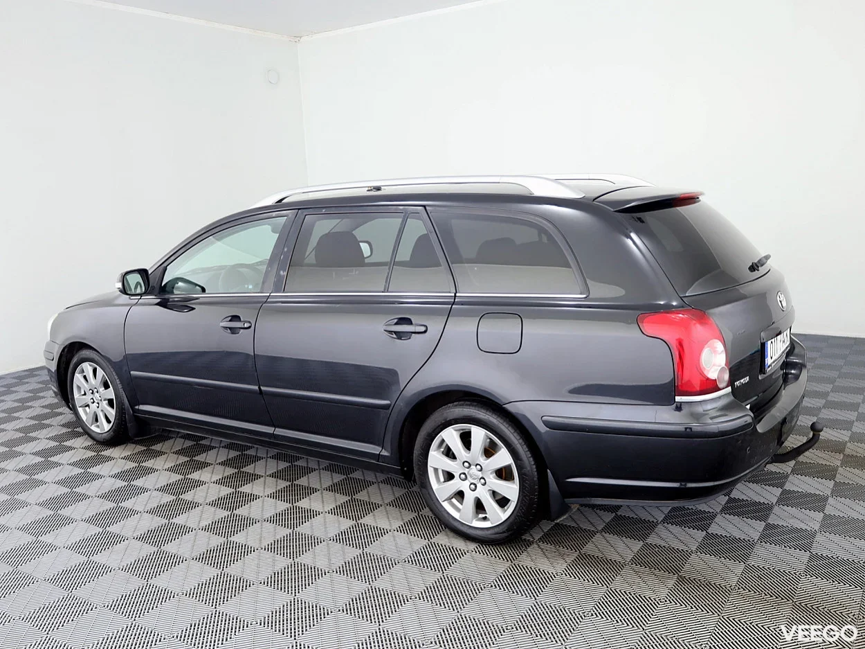 Toyota Avensis 1.8 95kW