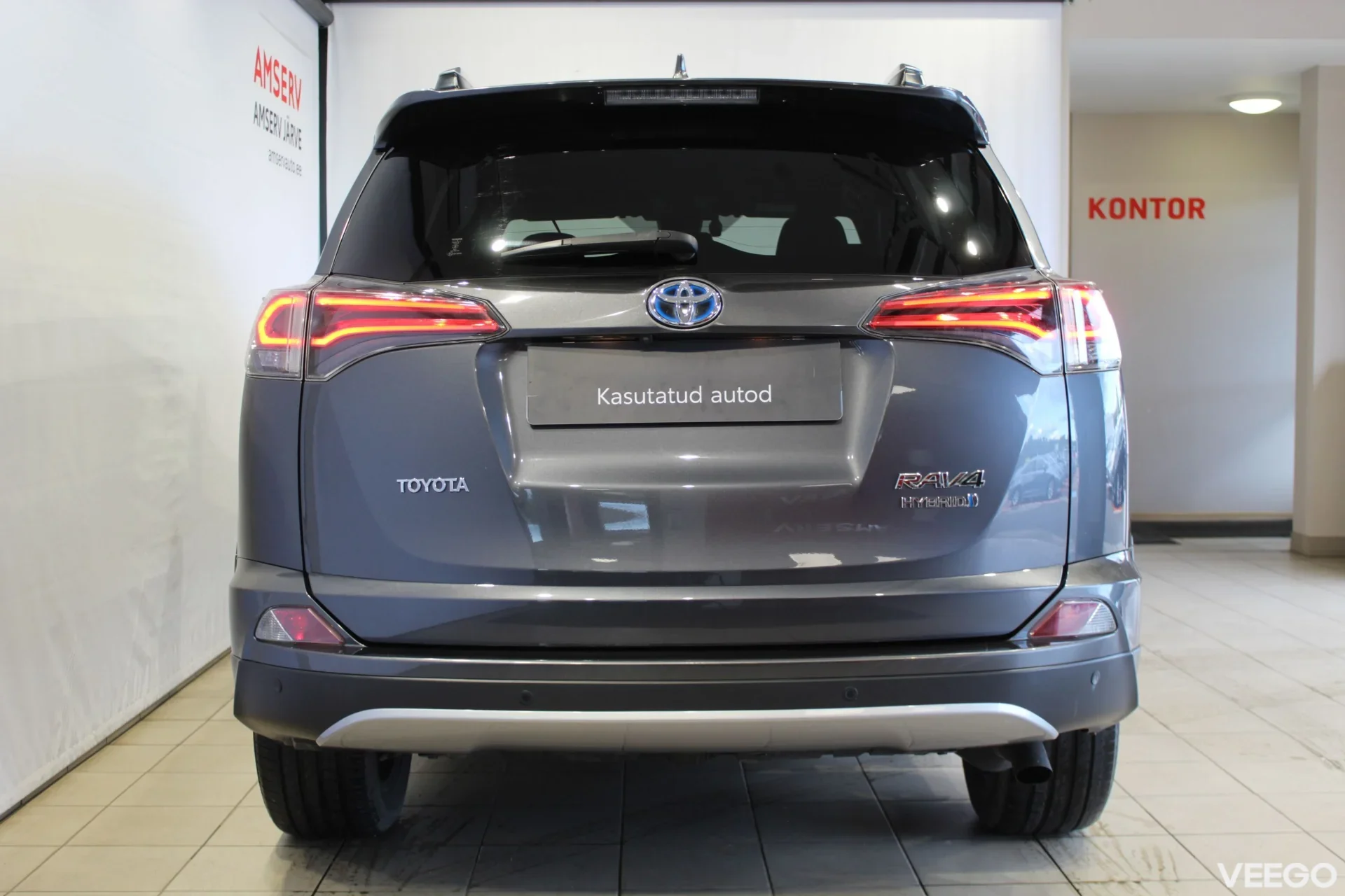 Toyota RAV4 Luxury Plus 2.5 114kW