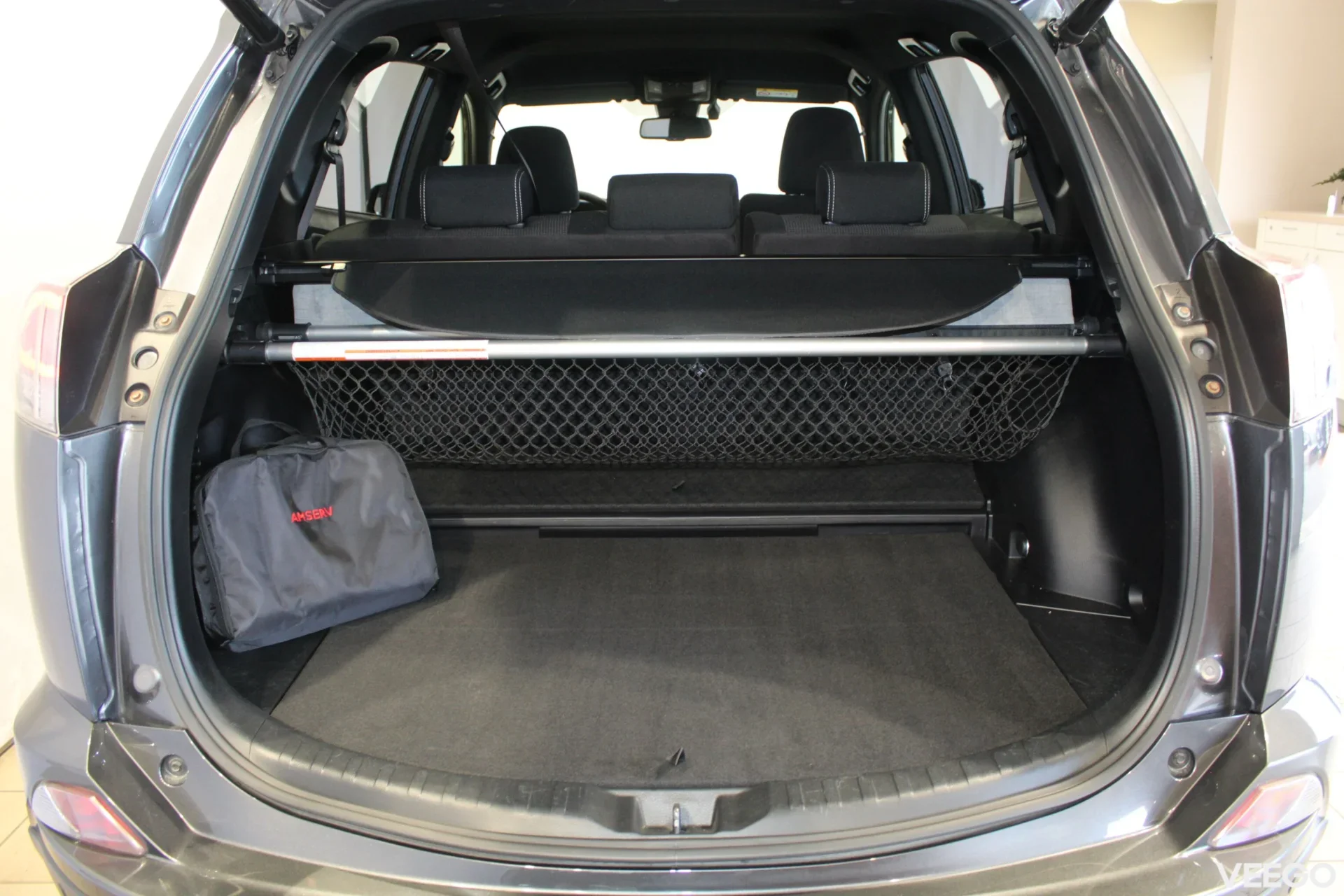 Toyota RAV4 Luxury Plus 2.5 114kW