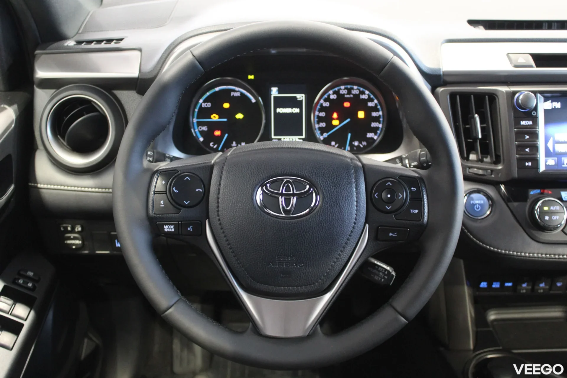 Toyota RAV4 Luxury Plus 2.5 114kW