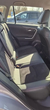Toyota RAV4 Luxury Plus AWD 2 129kW thumbnail