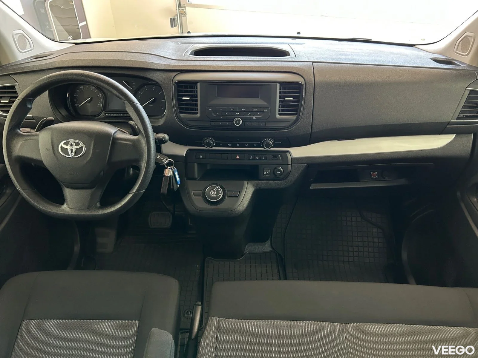 Toyota Proace Long Double Side Door Shuttle 2 106kW
