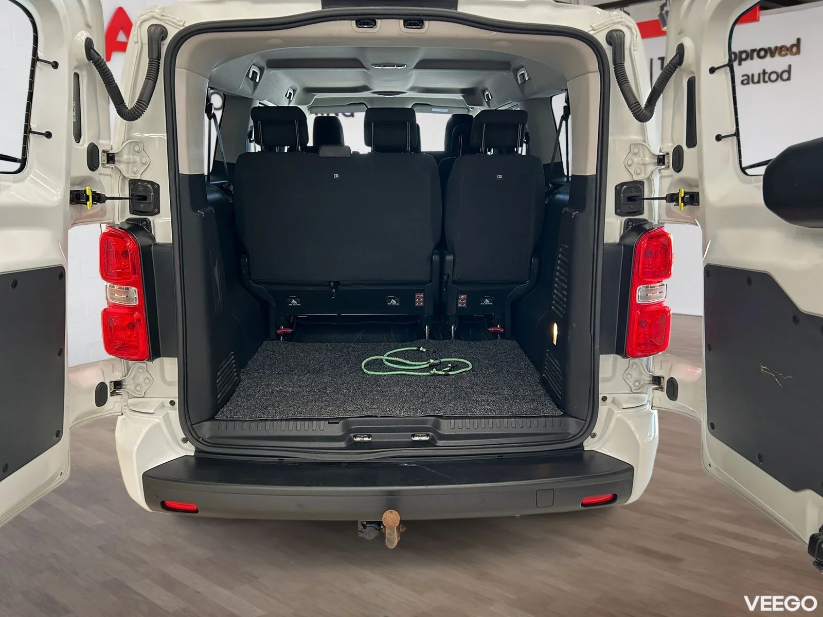 Toyota Proace Long Double Side Door Shuttle 2 106kW