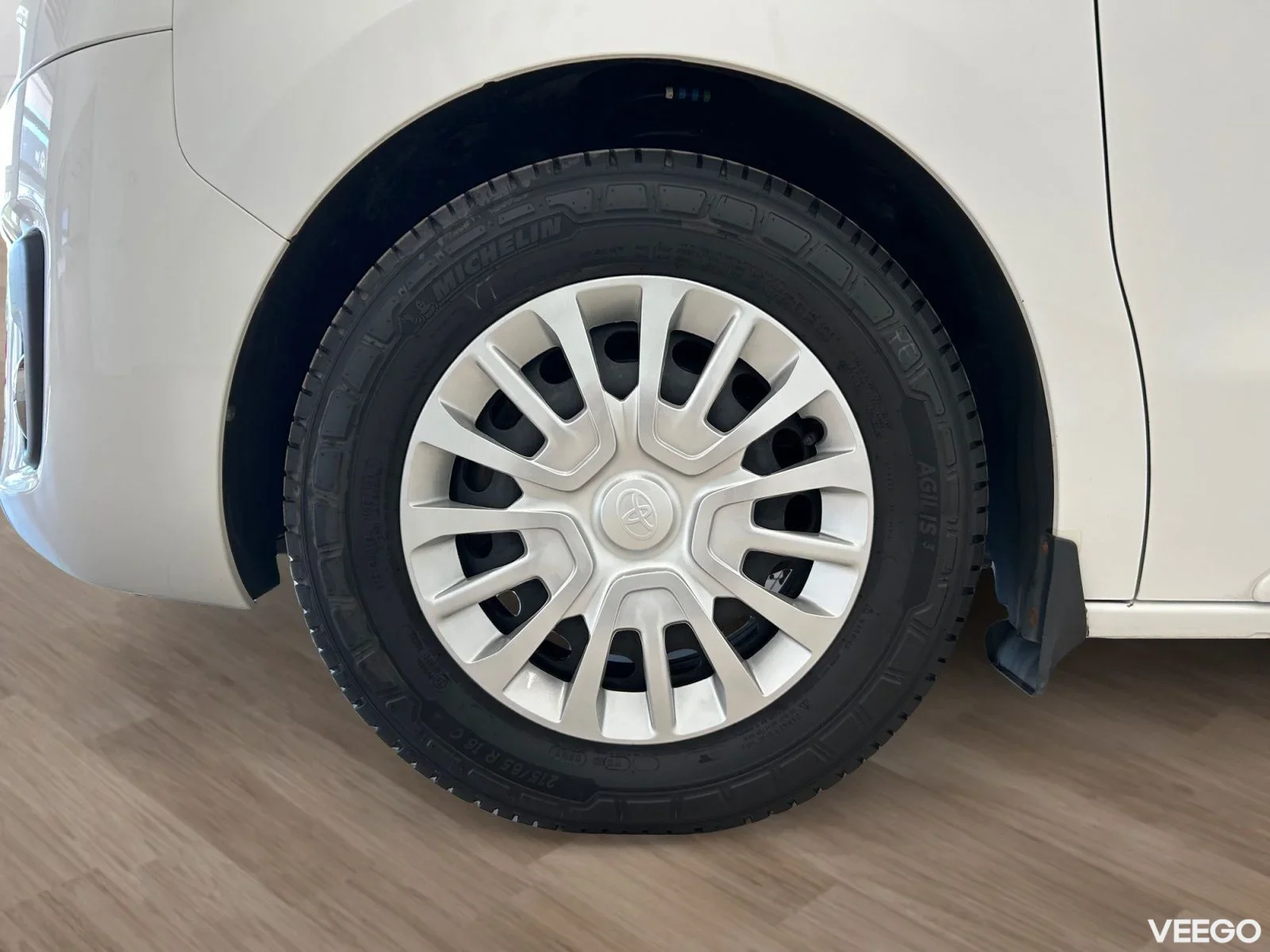 Toyota Proace Long Double Side Door Shuttle 2 106kW