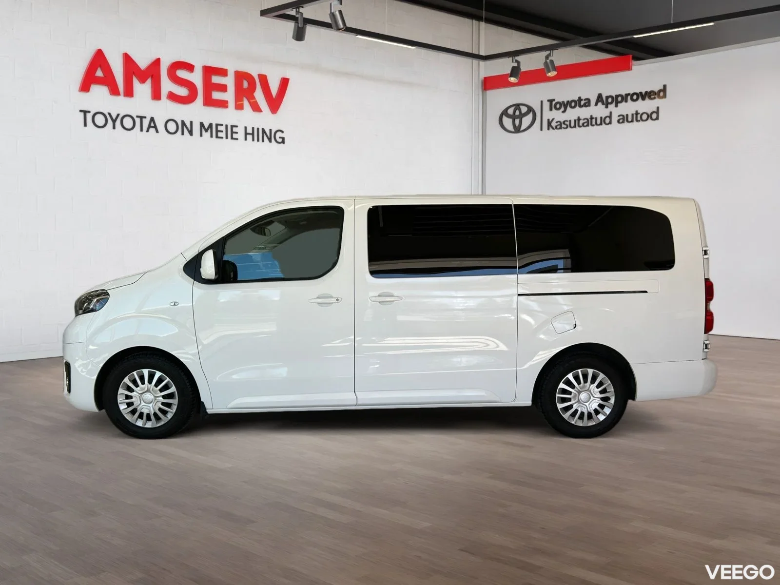 Toyota Proace Long Double Side Door Shuttle 2 106kW