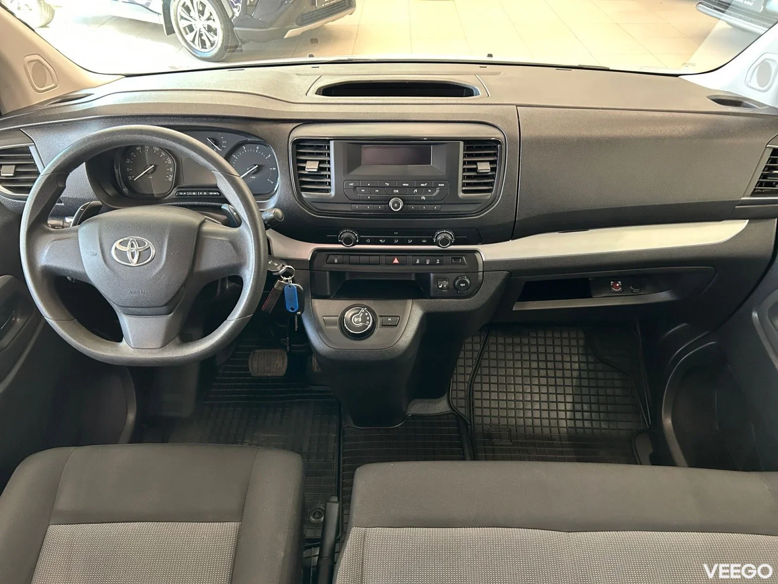 Toyota Proace Long Double Side Door Shuttle 2 106kW