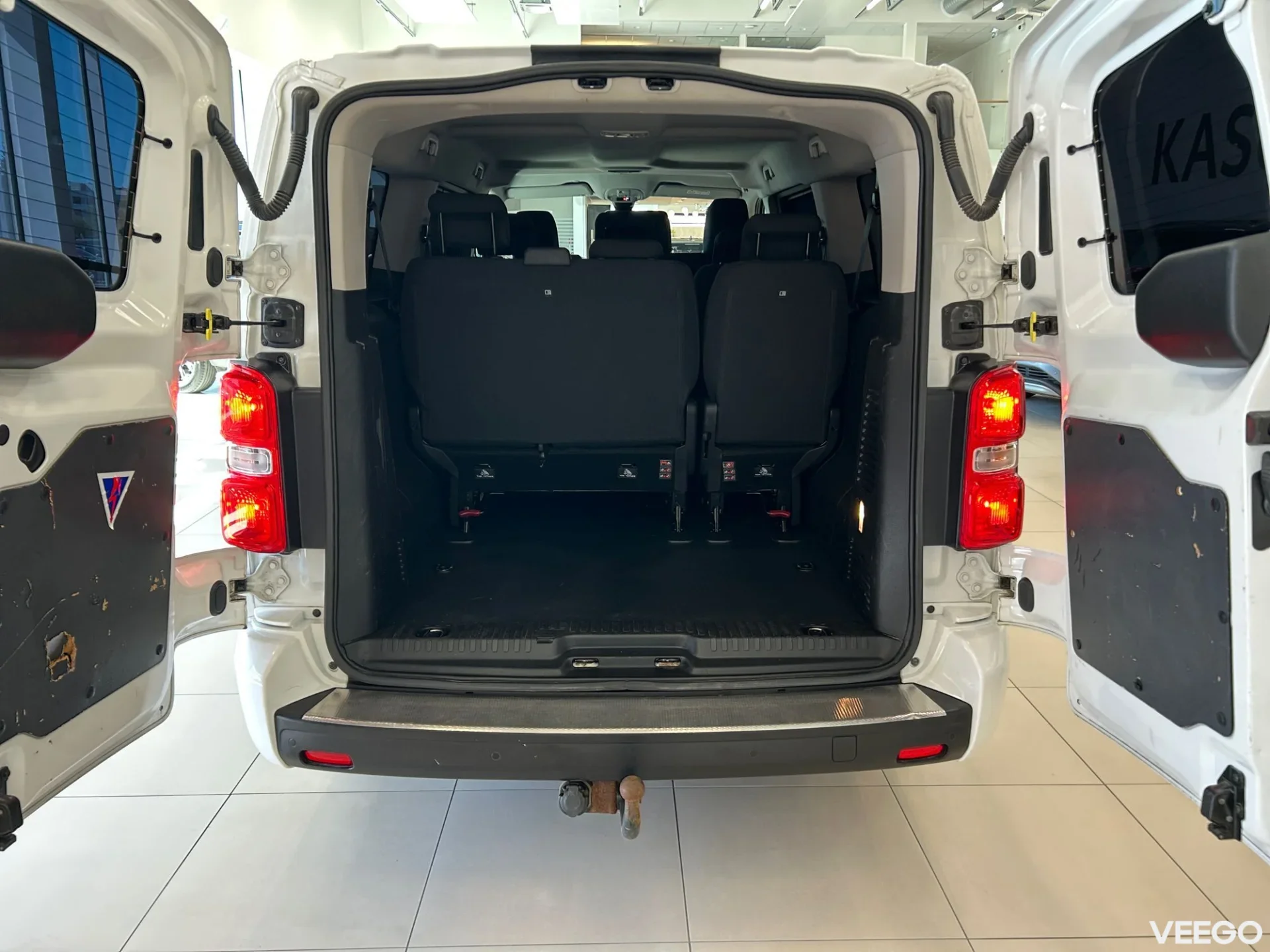 Toyota Proace Long Double Side Door Shuttle 2 106kW