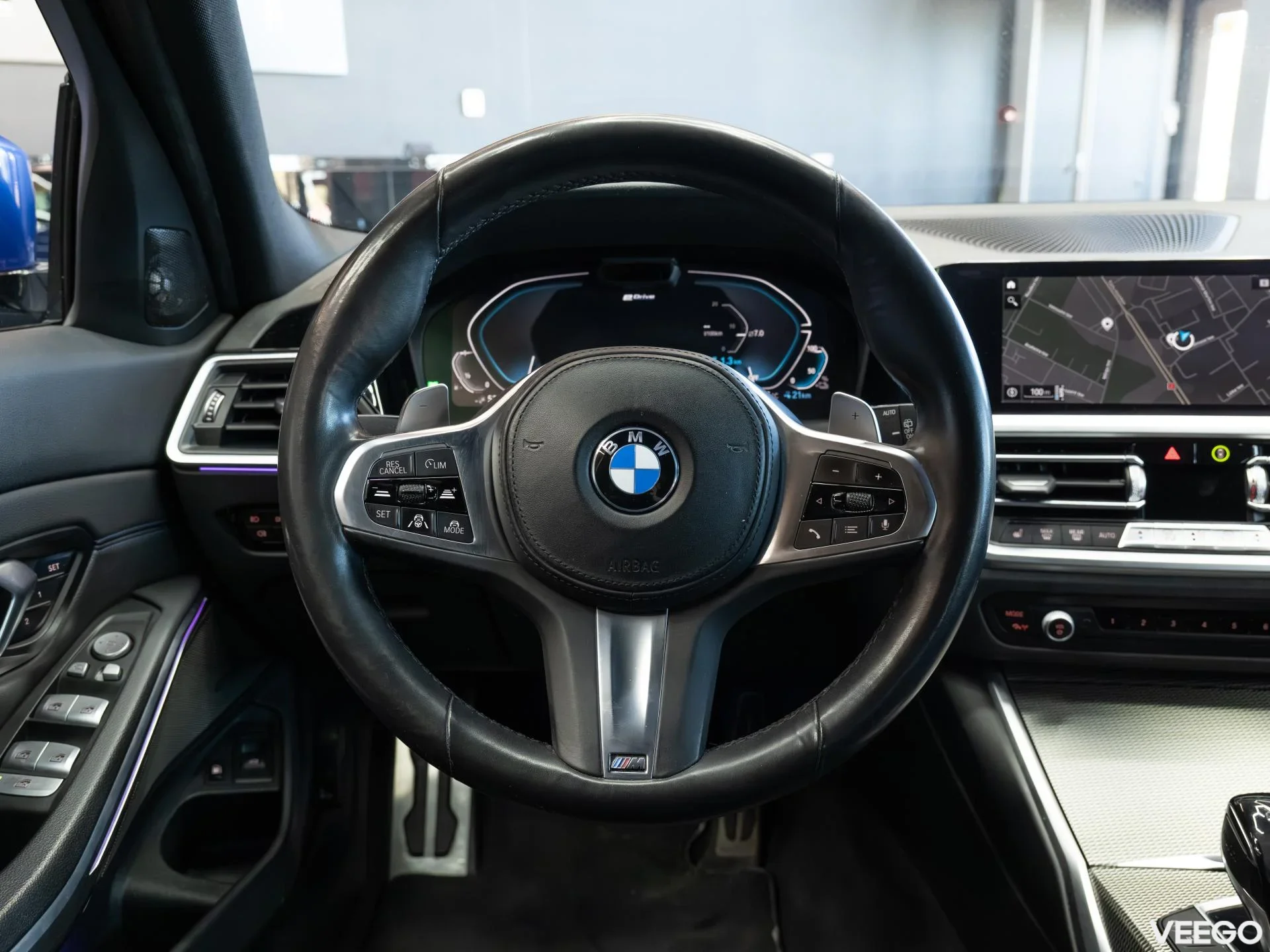 BMW 330 2.0 135kW