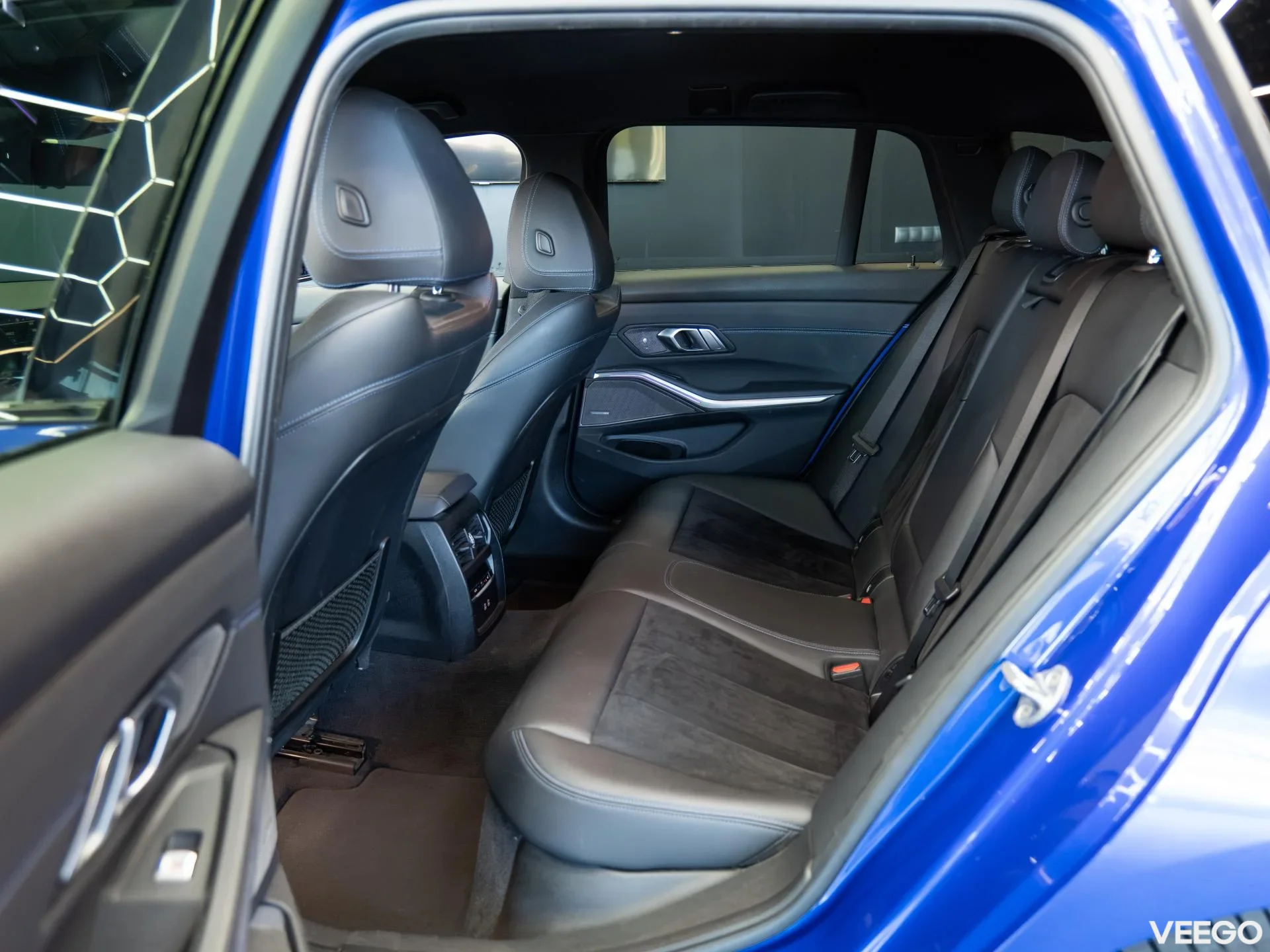 BMW 330 2.0 135kW