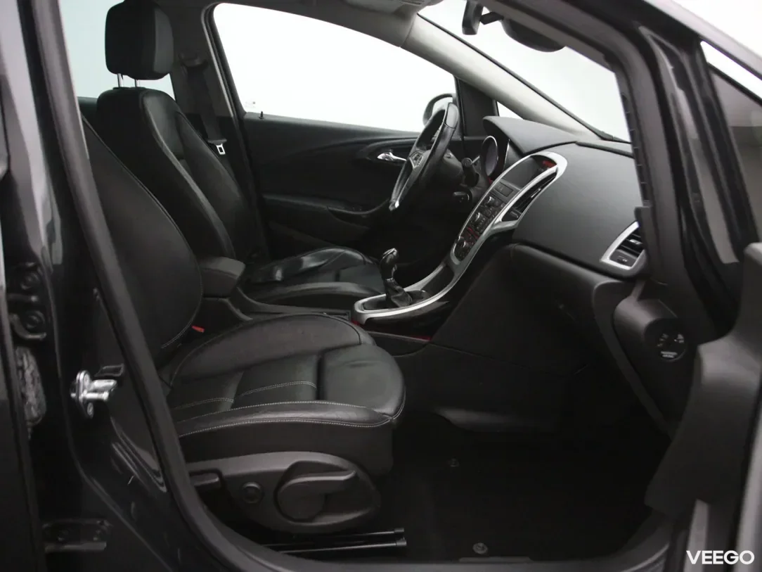 Opel Astra 1.6 100kW