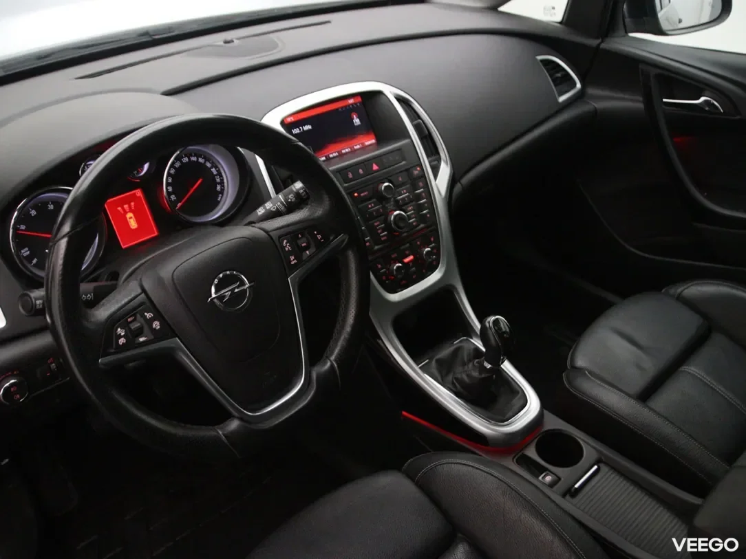 Opel Astra 1.6 100kW