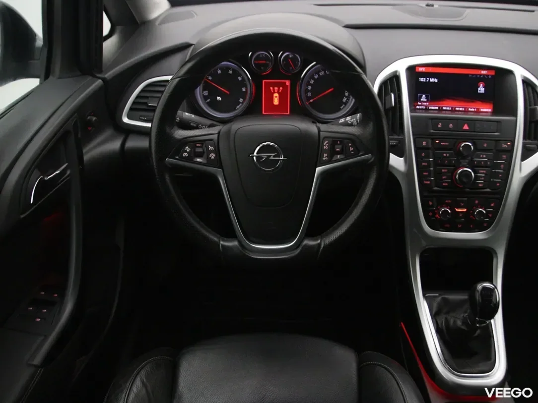 Opel Astra 1.6 100kW