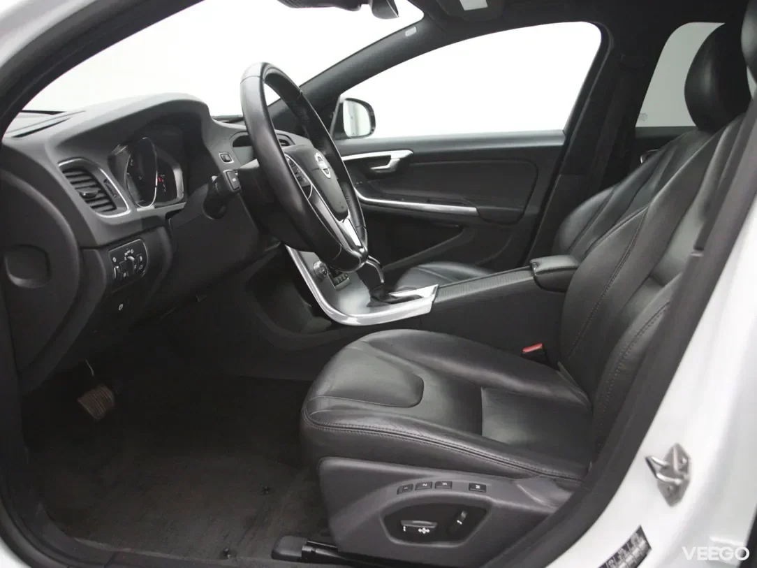 Volvo v60-cross-country 2 140kW