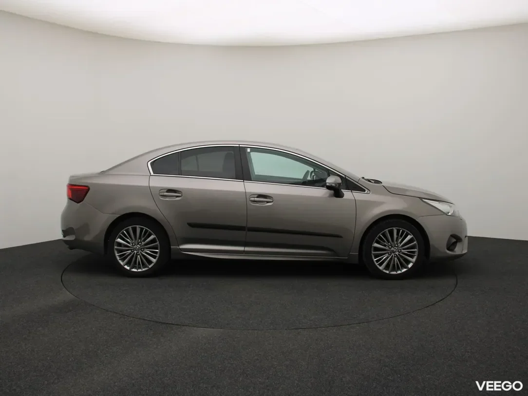 Toyota Avensis 2 105kW