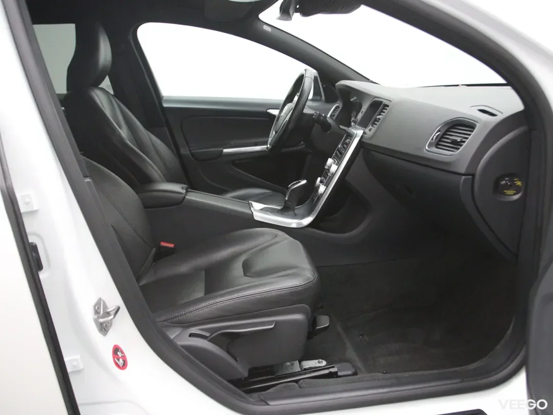 Volvo v60-cross-country 2 140kW